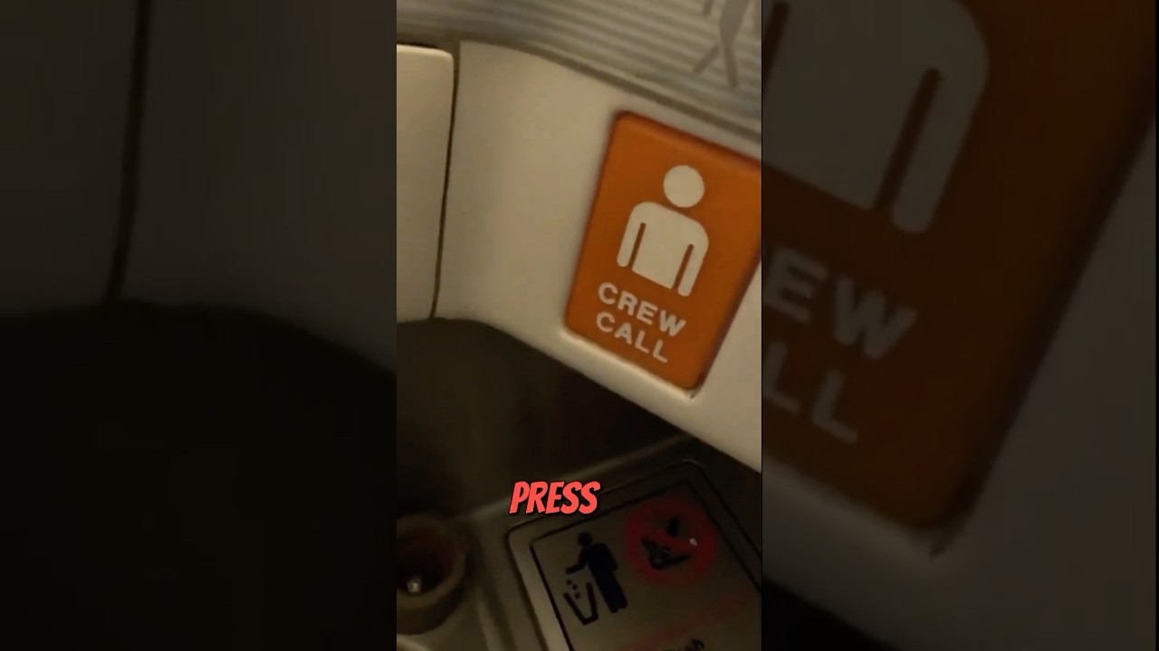 Locked in an Airline toilet! #747experience #jumbojet #britishairways #aviation