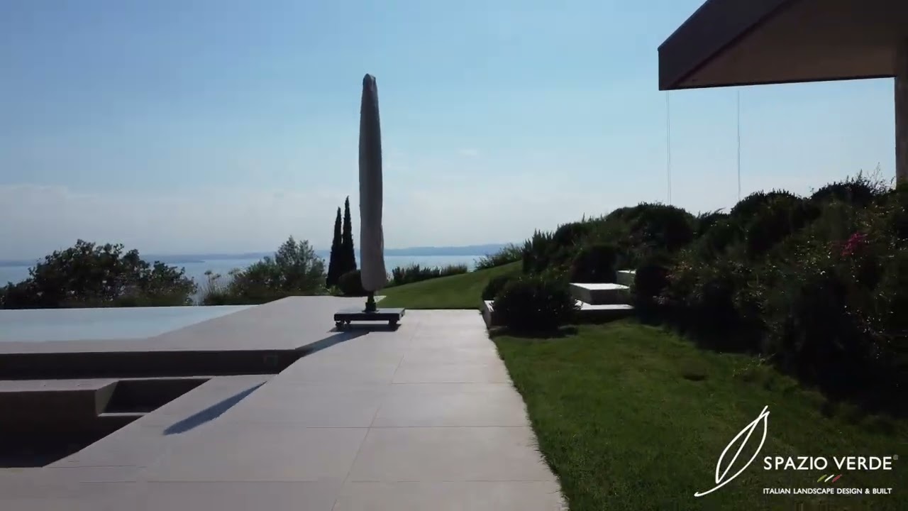 Lussuosa villa con vista sul Lago di Garda.