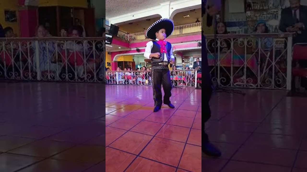 En La Final del 1er CONCURSO DE LA CANCIÓN RANCHERA   (no tengo los derechos de la musica)