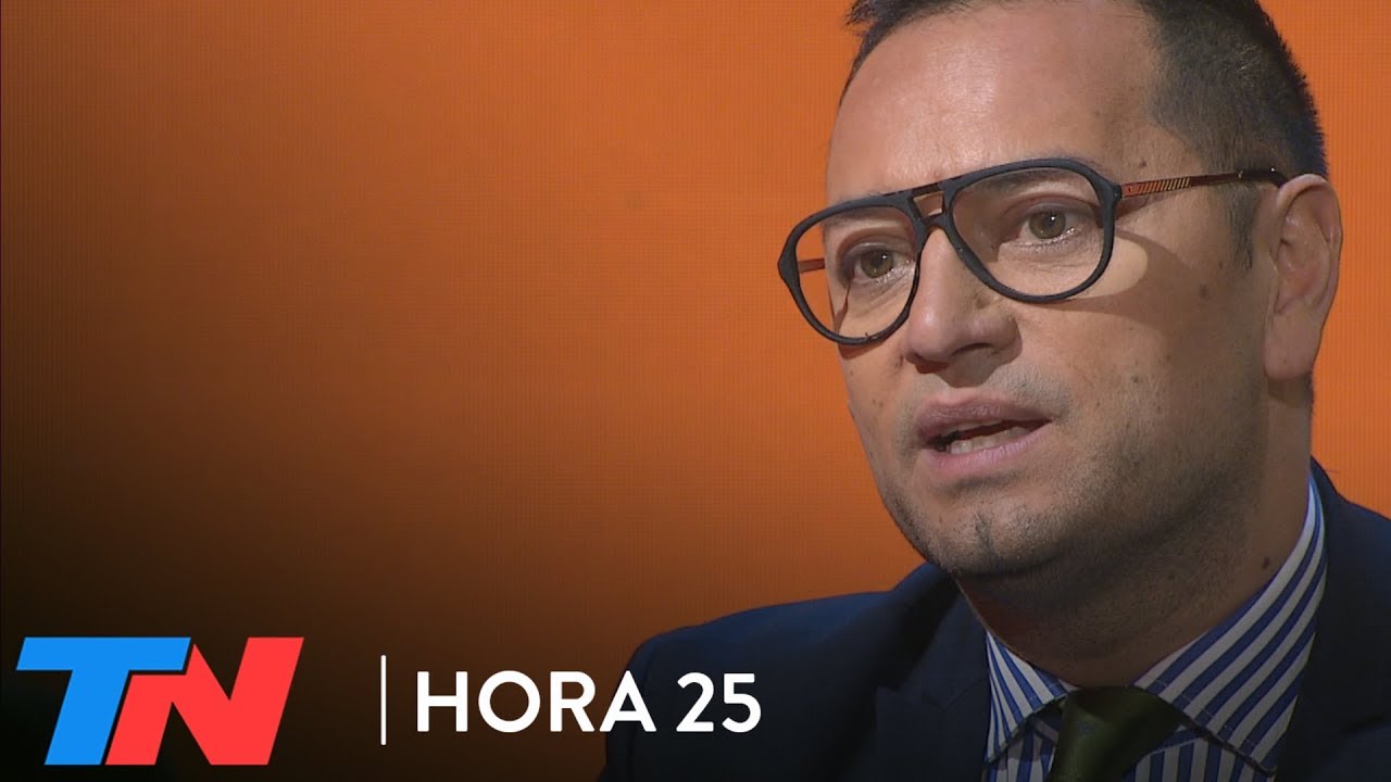 Fabián Medina Flores: "Lo lindo y lo feo ya no son valores" | HORA 25