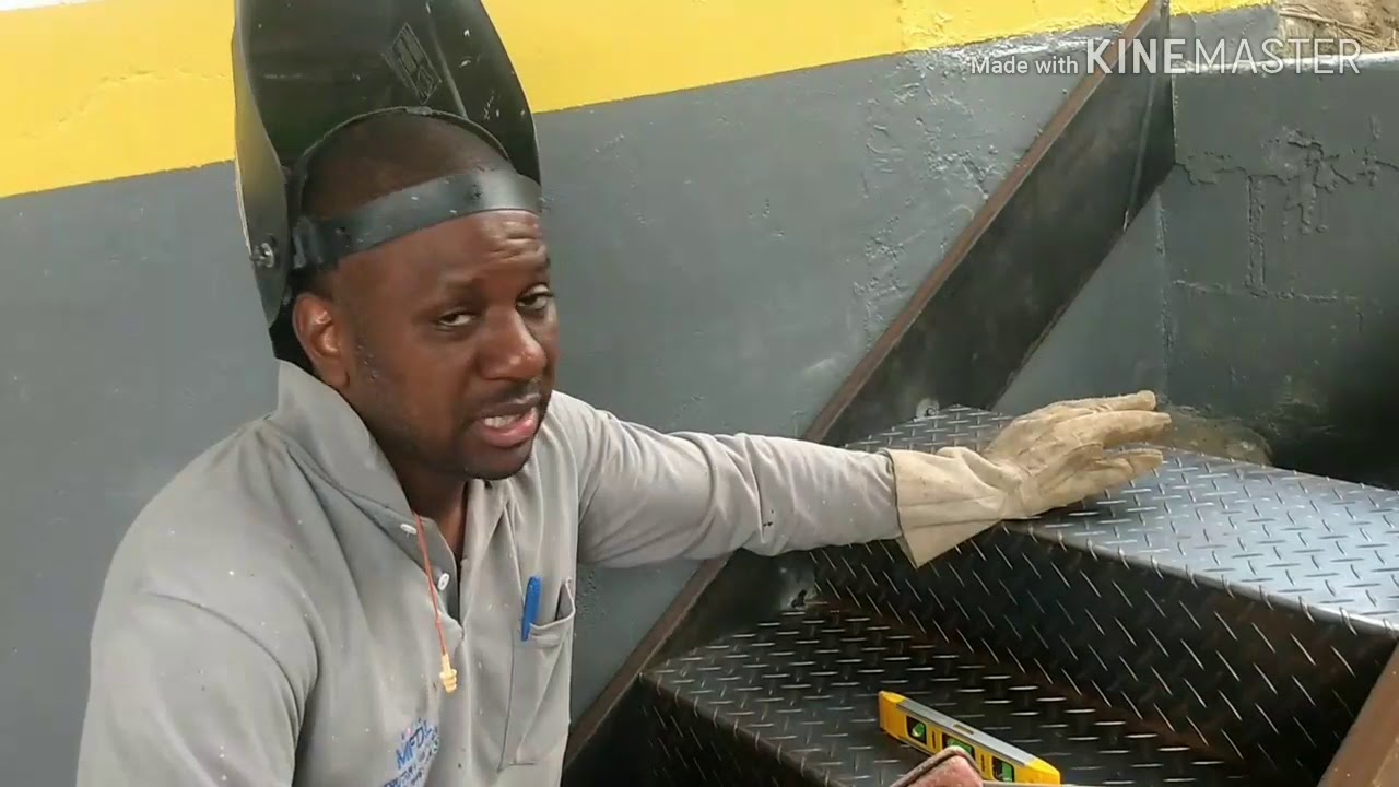 Montando uma escada de ferro