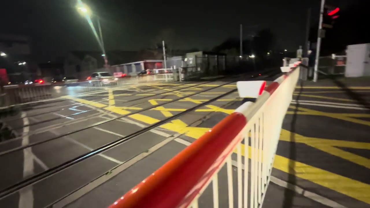 Noose Lane Level Crossing (West Mids)