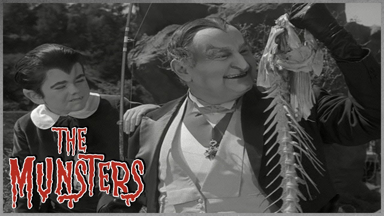 Happy Holiday Valley | The Munsters