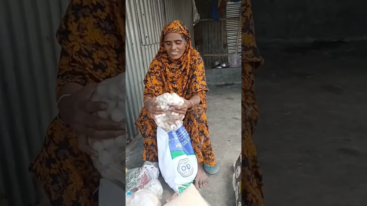 দুঃখিনী মেঘনার মায়ের জন্য বিদেশী এক আপু কিছু বাজার পাঠাইছে☺️ | মেঘনার গল্প | মিষ্টি মেঘনা