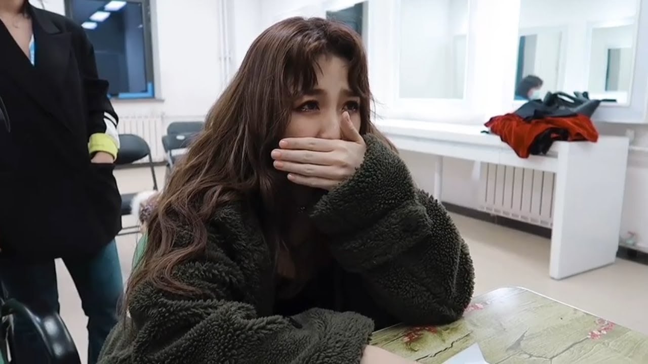 青春有你助教虞书欣《Gwalla》舞台首秀幕后 虞书欣初恋追星lisa激动求婚：我要嫁给她！ ★ 爱豆星日常 ★
