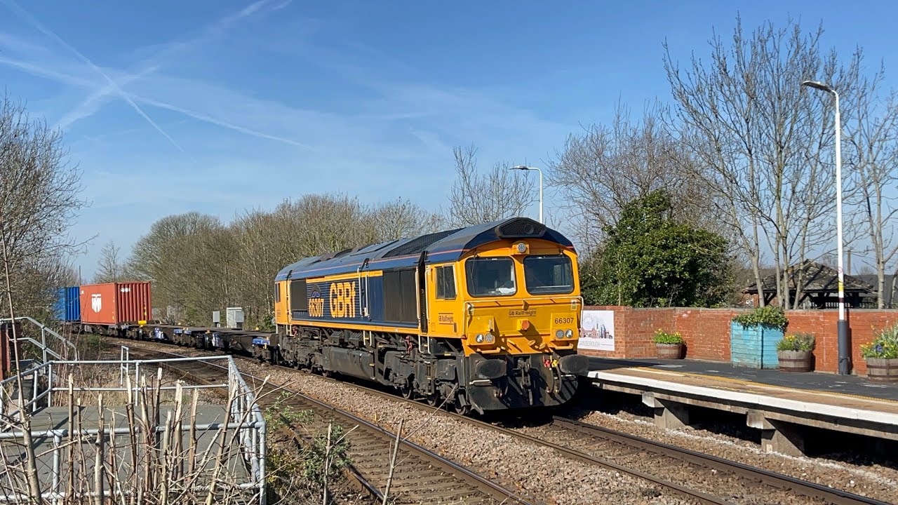 “Ipswich Town” 66307 4L11 with 36 containers 12;40 3E Lea Road 18/3/2026