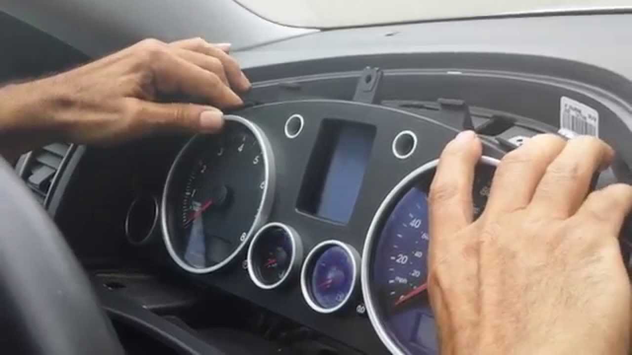 Как снять блок спидометра с VW Touareg 2005 года для ремонта.