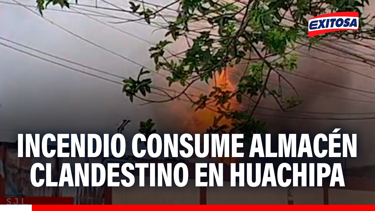 🔴🔵 SJL: Incendio de grandes proporciones consume almacén clandestino en Huachipa