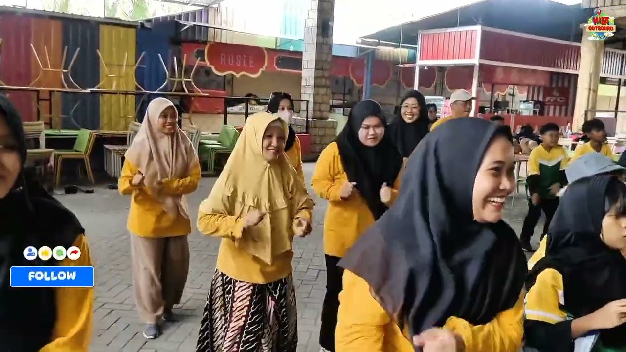 VIRALIN AJA // SDK ABDULLAH UBAID III SURABAYA #tourtravelindonesia 
