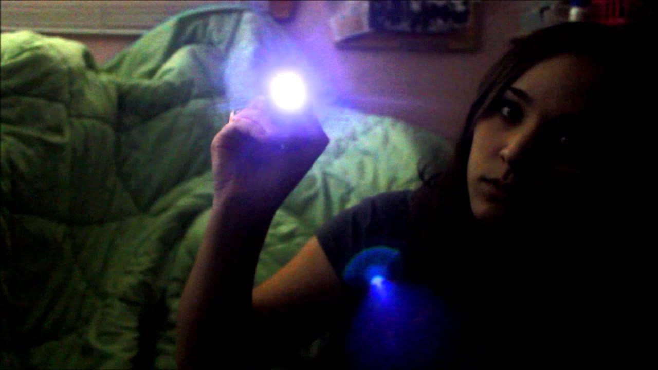 ASMR Experiment: light fixation.