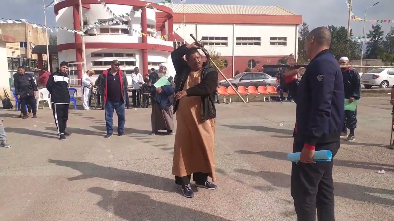 تبادل الخبرات في العصا التقليدية  الشيخ الميلود ڨندوز الشيخ يحيى و الشيخ الجيلالي ڨندوز الشيخ الخرفي