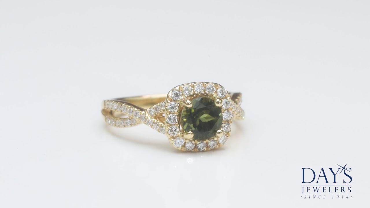 Maine Green Tourmaline Ring with Diamonds in 14kt Yellow Gold (3/8ct tw)