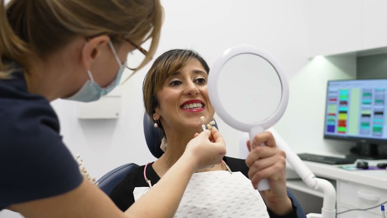 Hismile Reviewed By a Dentist, Dr. Norah Ayad