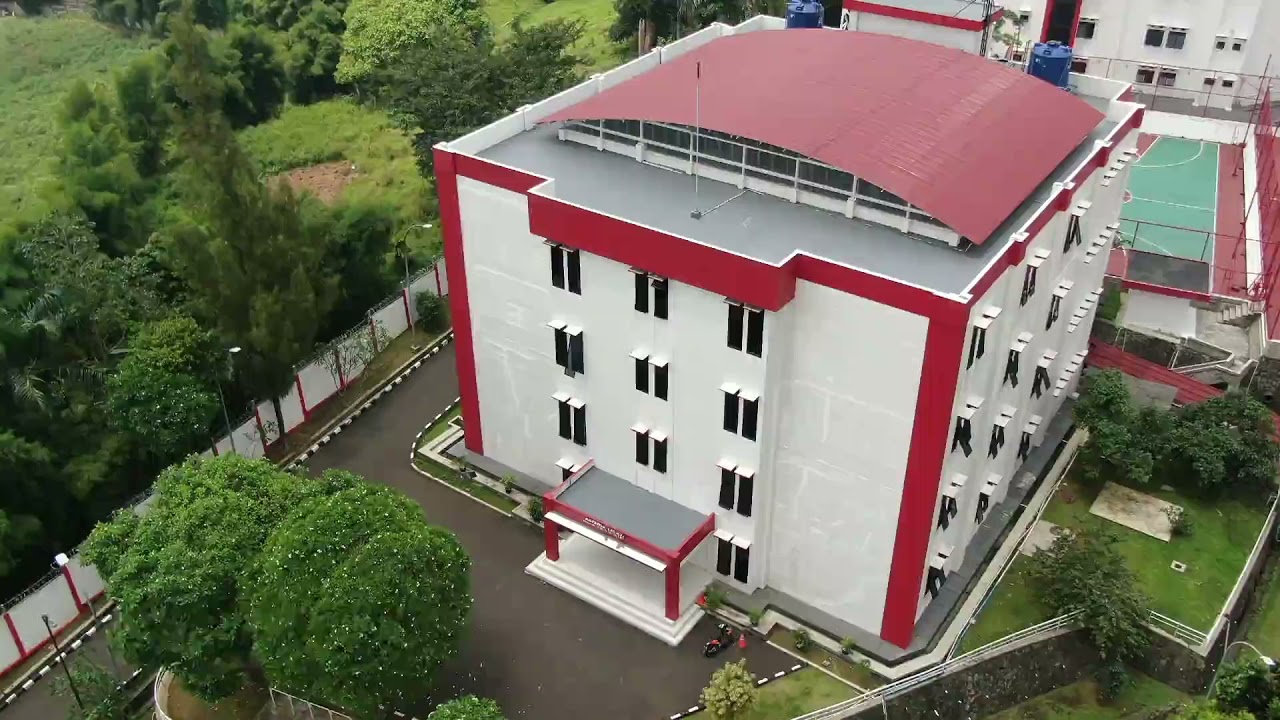 SELAYANG PANDANG STIN
