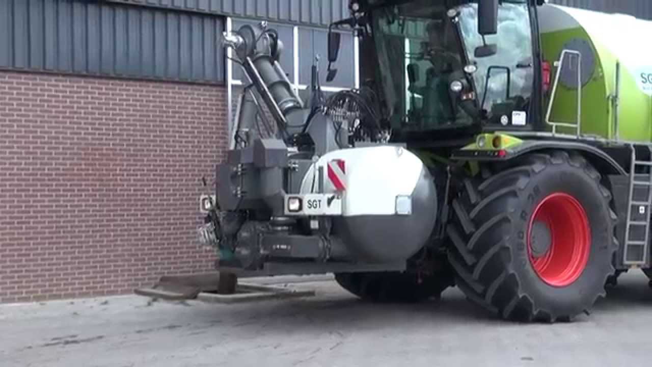 CLAAS XERION 3800 - SGT Saddle trac 3800 | Grasland bemesten welsum