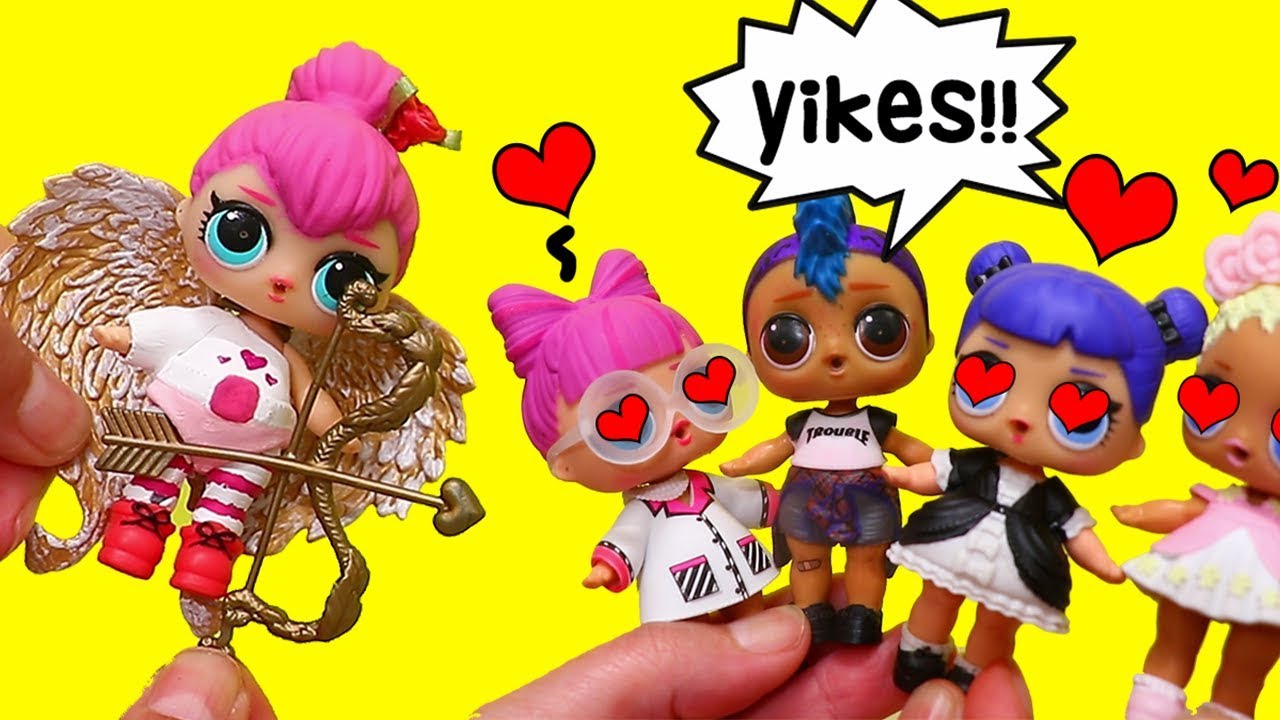 Spice Plays a Cupid Joke on Punk Boi ! Playing with Toys and Dolls for Kids | Sniffycat
