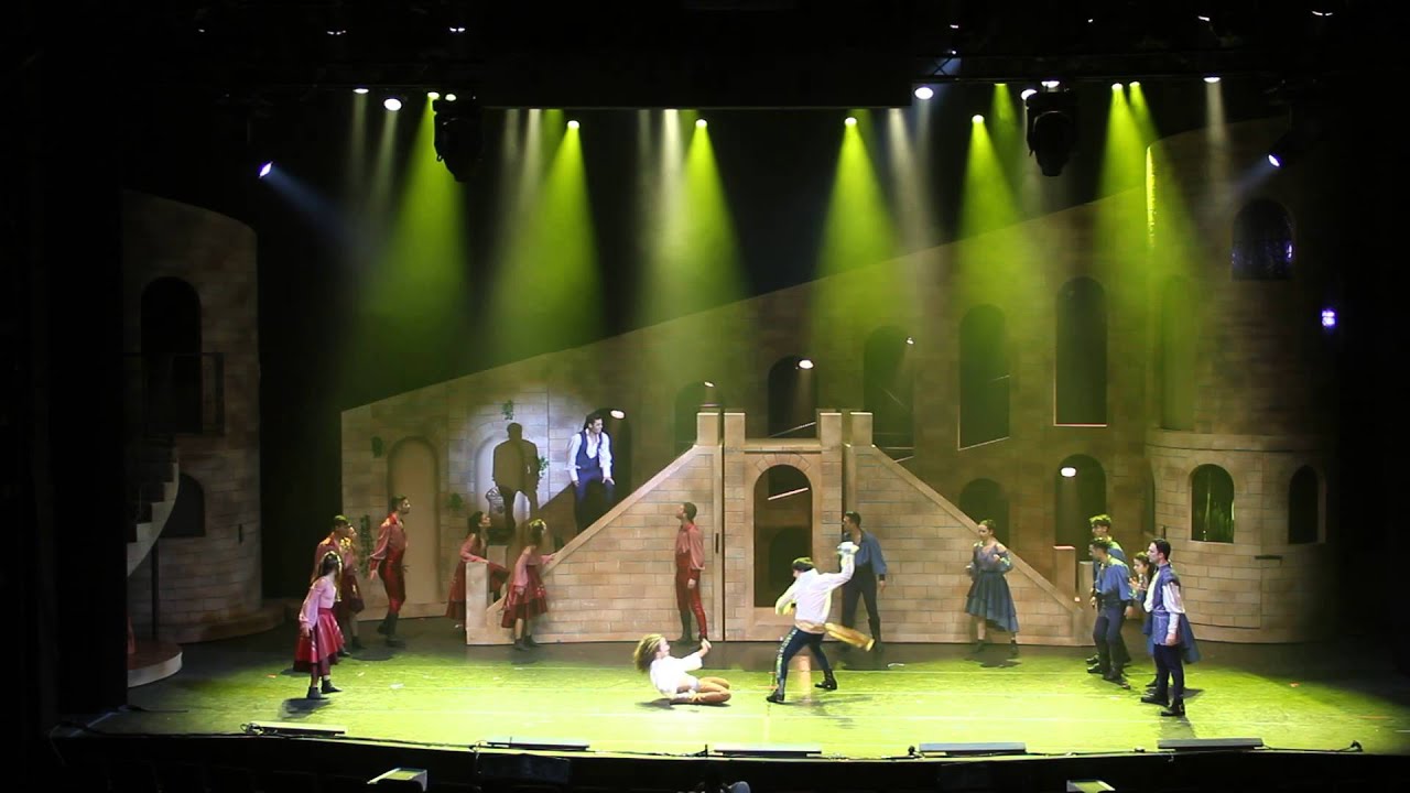 FIGHT TYBALT VS MERCUTIO
