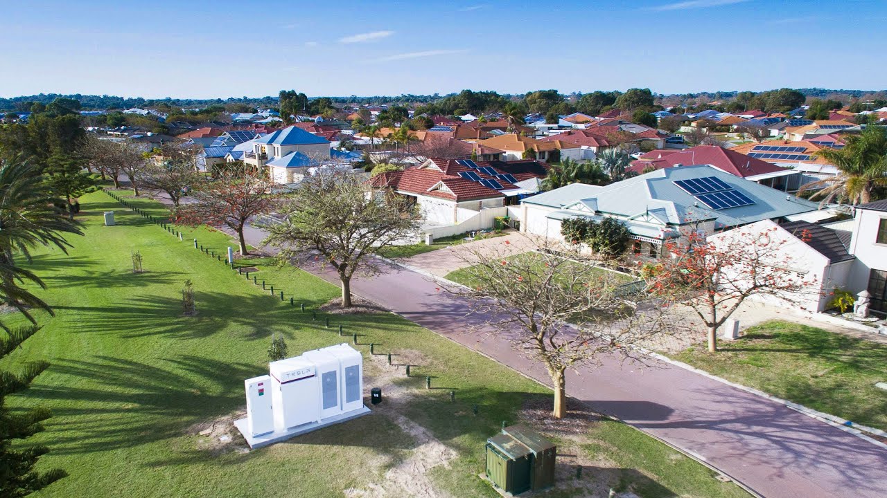 Community battery renewable energy storage