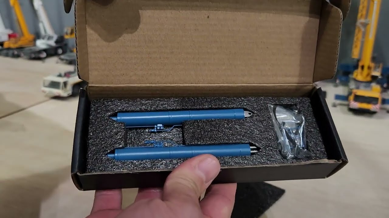 YCC Demag AC-700 boom cylinder unboxing