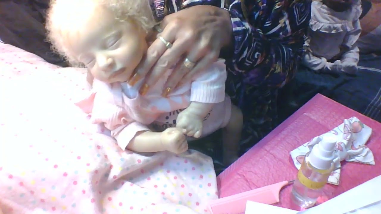 #Realborn Alyssa #альбинизм #этнический #альбинос Reborns.com DivaGRebornsreborns.com/reginajeter...