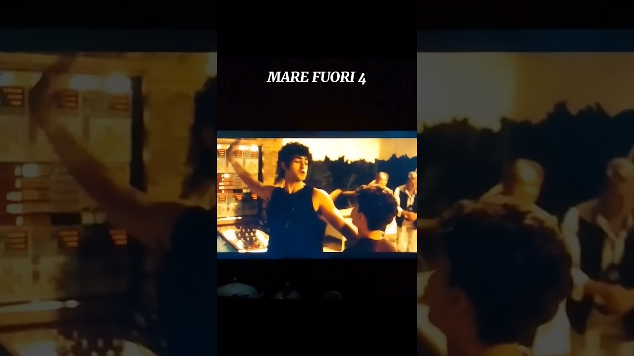 Micciarella le prende da carmine!!!! #marefuori4