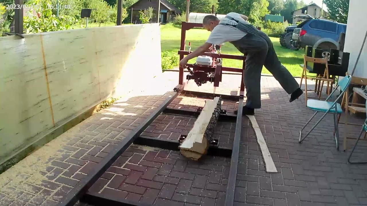 Угловая пилорама без редуктора с бензиновым двигателем 13 лс