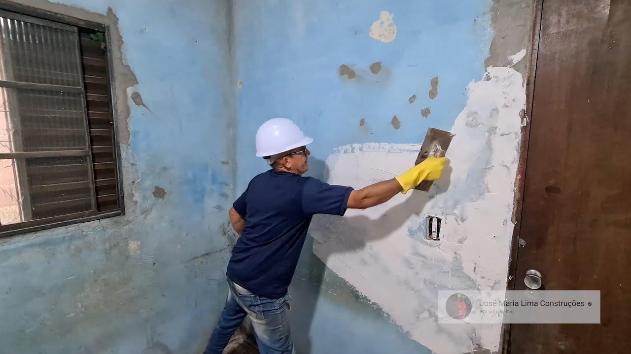 AULA DE MASSA CORRIDA EM PAREDE VELHA