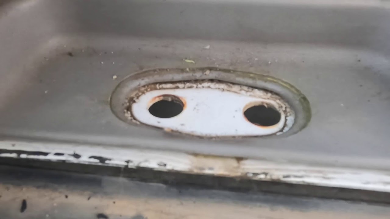 Does your XJ Hatch rattle? Simple fix!