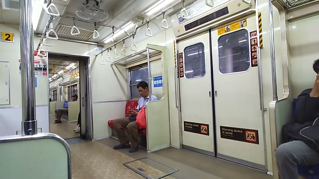 KRL Commuter Line 東京メトロ6000系6108F • 6308インテリア展望 [Ride] Jatinegara駅入線