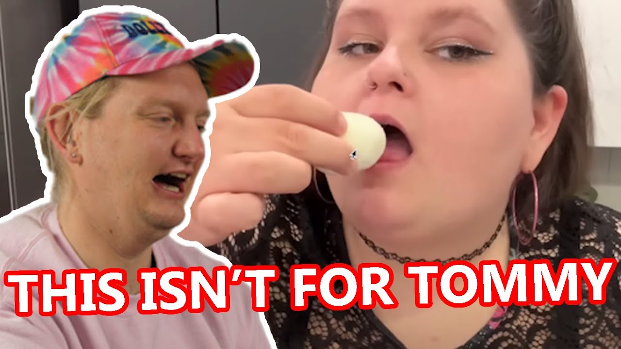 AMBERLYNN COOKS FOOD & IT'S DEFINITELY NOT TO EAT ON CAMERA FOR TOMMY