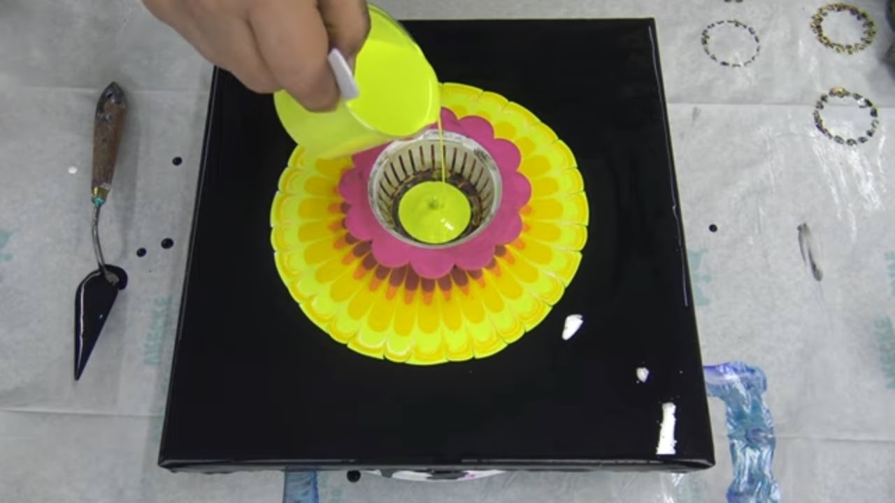 (488) Sunflower strainer pour ~ Easy pour for BEGINNERS ~ Step by step tutorial