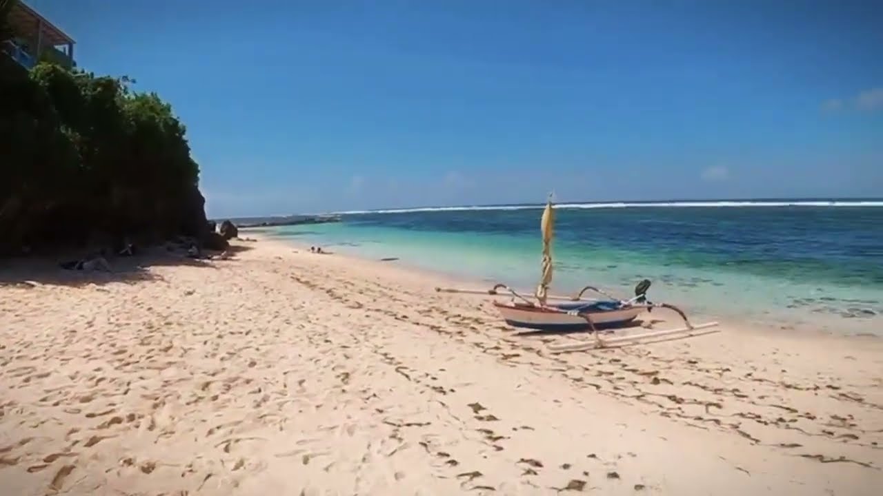 📍GUNUNG PAYUNG BEACH, ULUWATU BALI