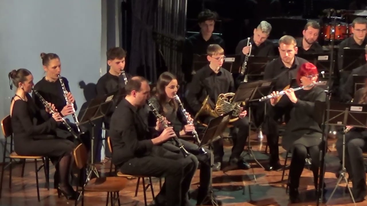Gradski puhački orkestar Križevci // Percy GraingerIrish - Tune from County Derry