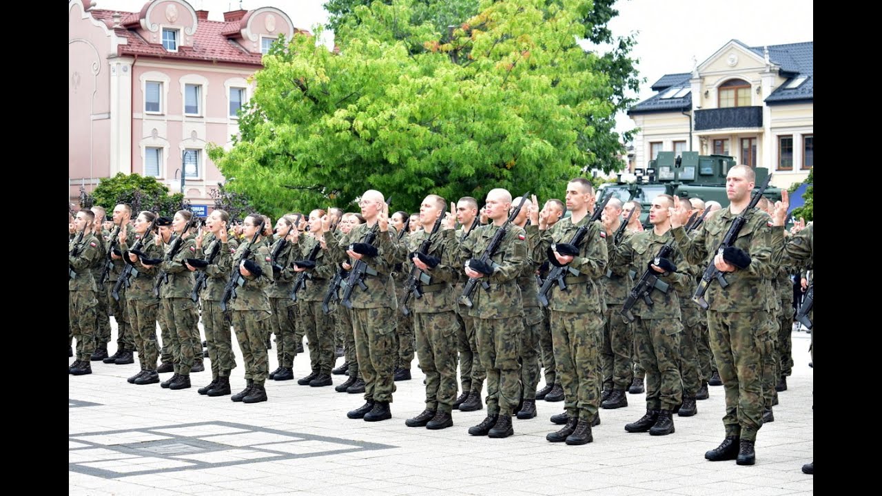 Przysięga elewów Dobrowolnej Zasadniczej Służby Wojskowej                                  #1WBPanc