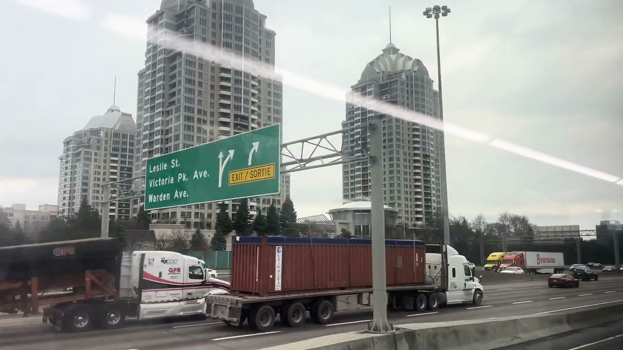 GO Bus | Upper deck view | Yonge St to Pickering | Ontario, Canada