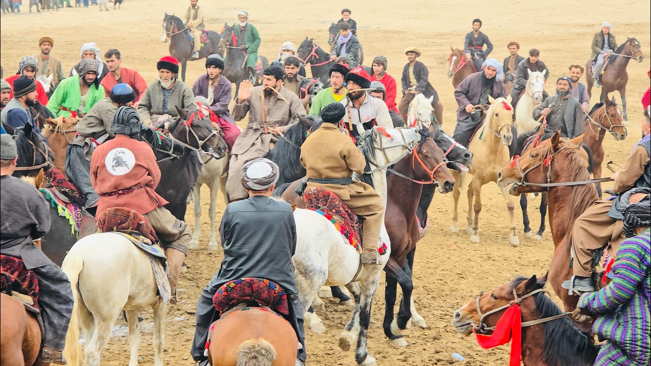 بهترین بزکشی با حضور پهلوانان نامدار بدخشان و ولایت تخار در ولسوالی کشم برگزارشد و صحنه‌هایی کم‌نظیر