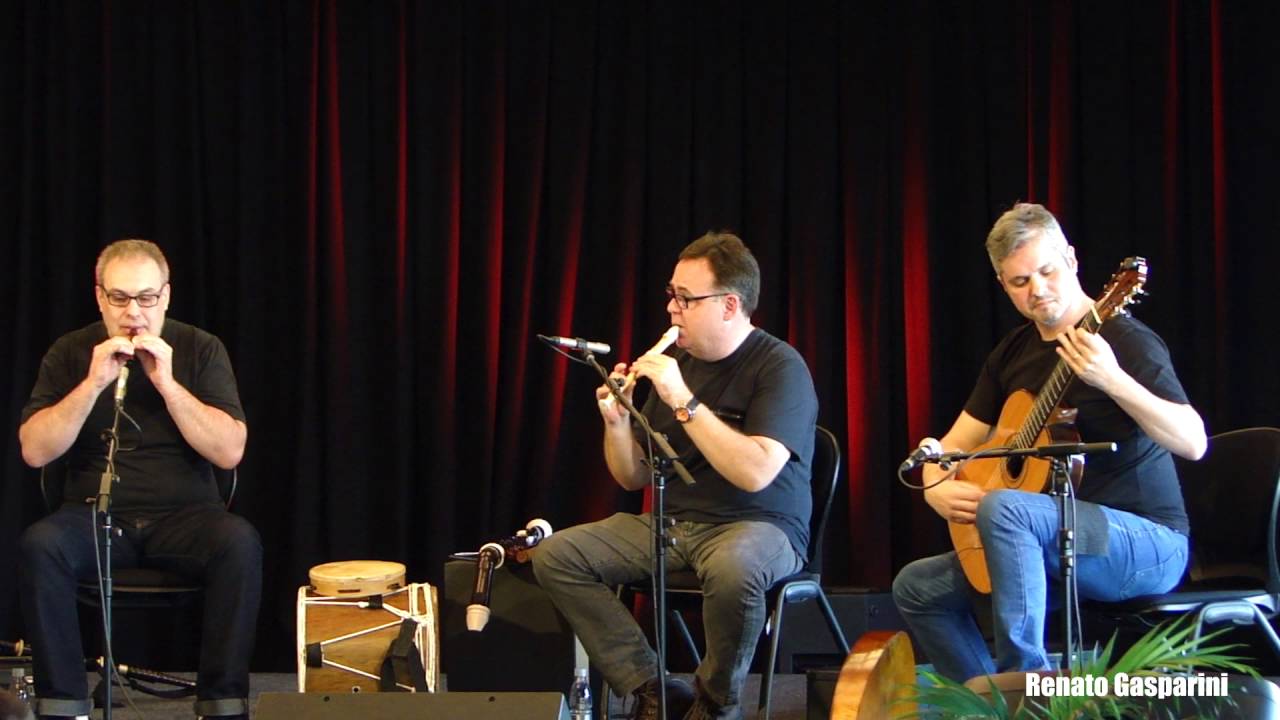 01 - Grupo Les Folies - 