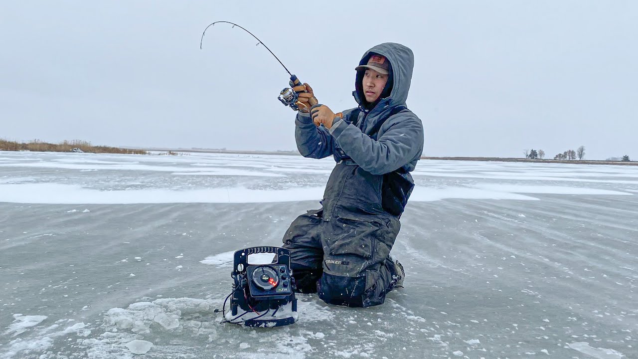 Early Ice Fishing Shallow Water Walleyes and Perch! (LIMITED OUT)