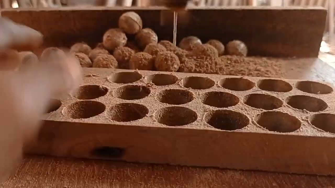 membuat lagi manik kayu jati wooden teak beads