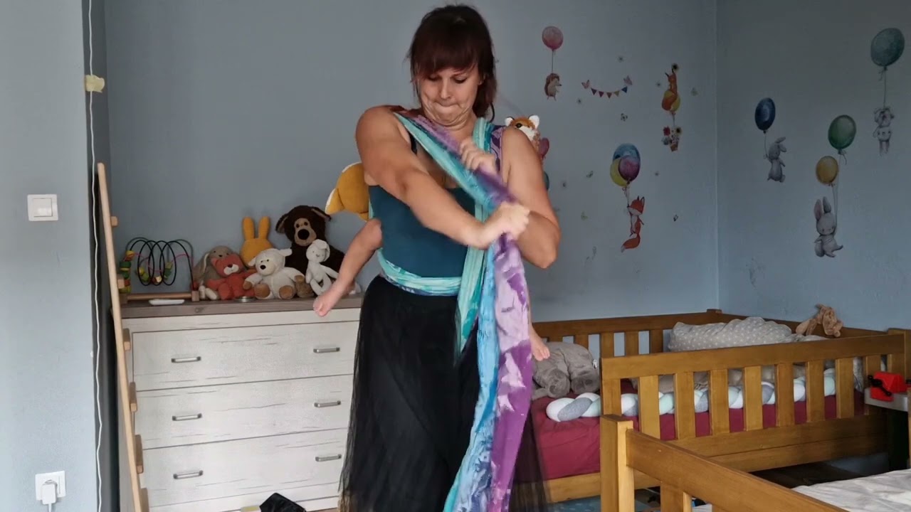 Woven wrap tutorials: Charlies cross carry