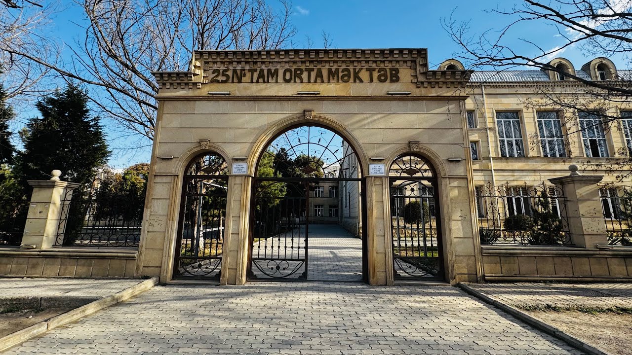 Ana dili günü 📚👏🏻 #anadili #kitab #məktəb#gəncəşeheri #gəncə 