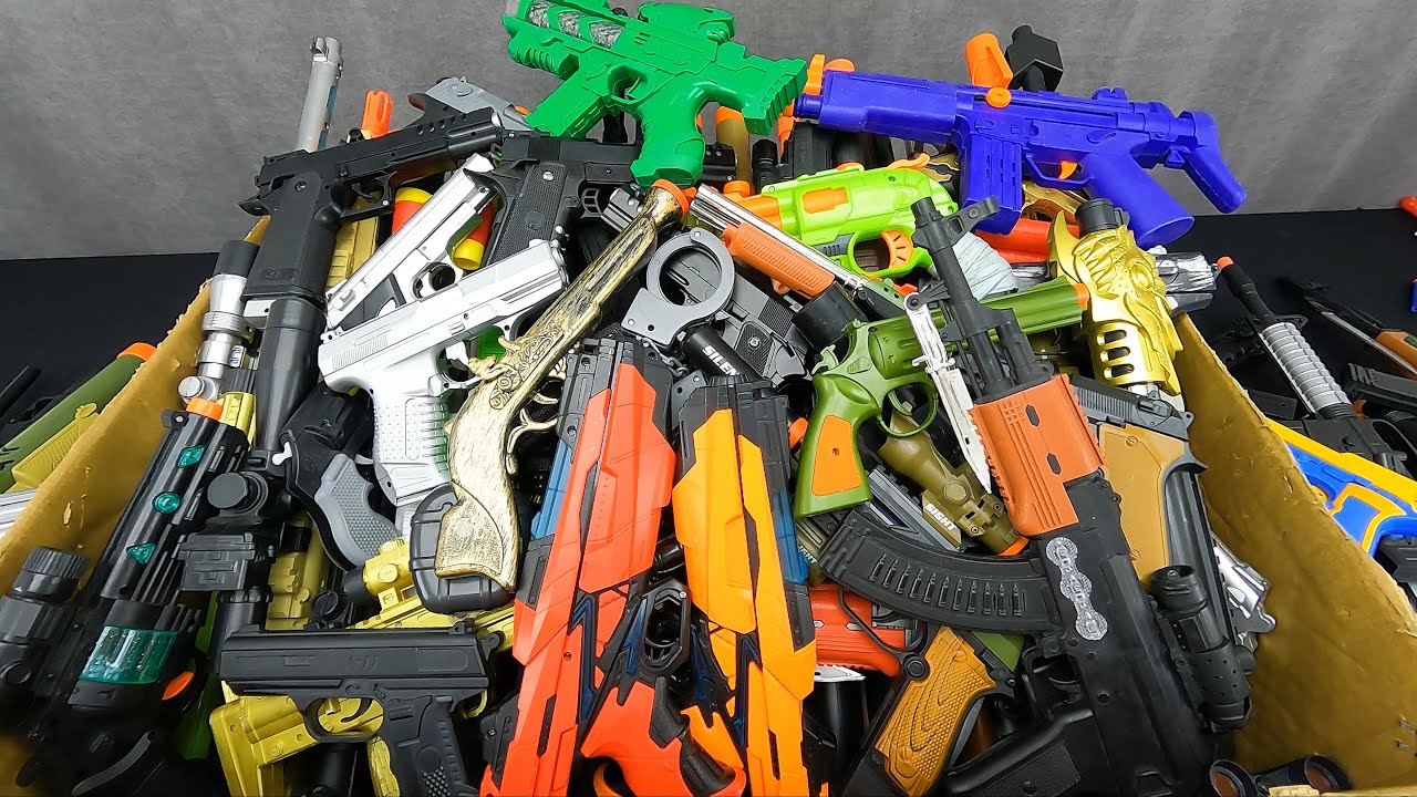 Deadshot Suicide Squad Rifles - Black Vandal / Auto Machine Gun & Deagle Pistol