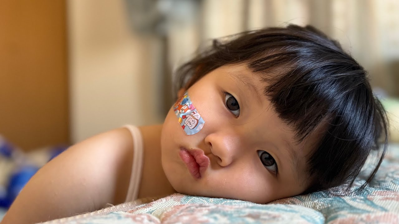 2歳児の娘の前髪切ったら可愛すぎて世界救えそう。