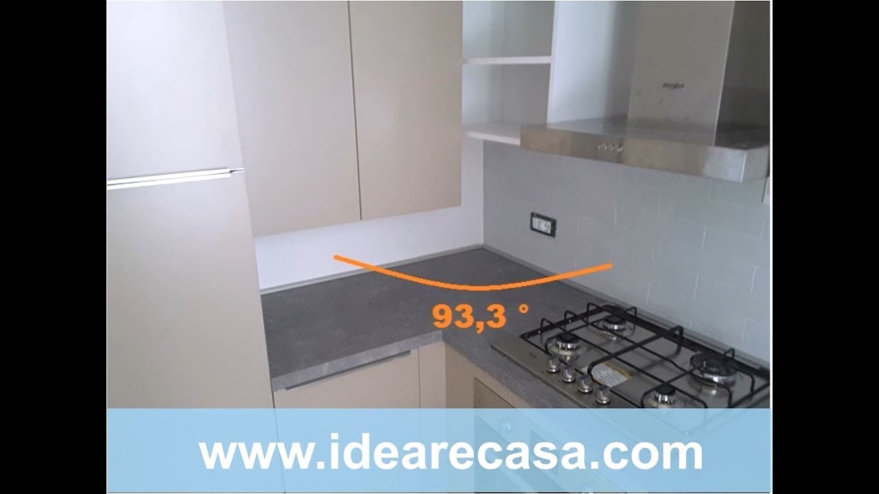 Cucina con Angolo fuori squadro