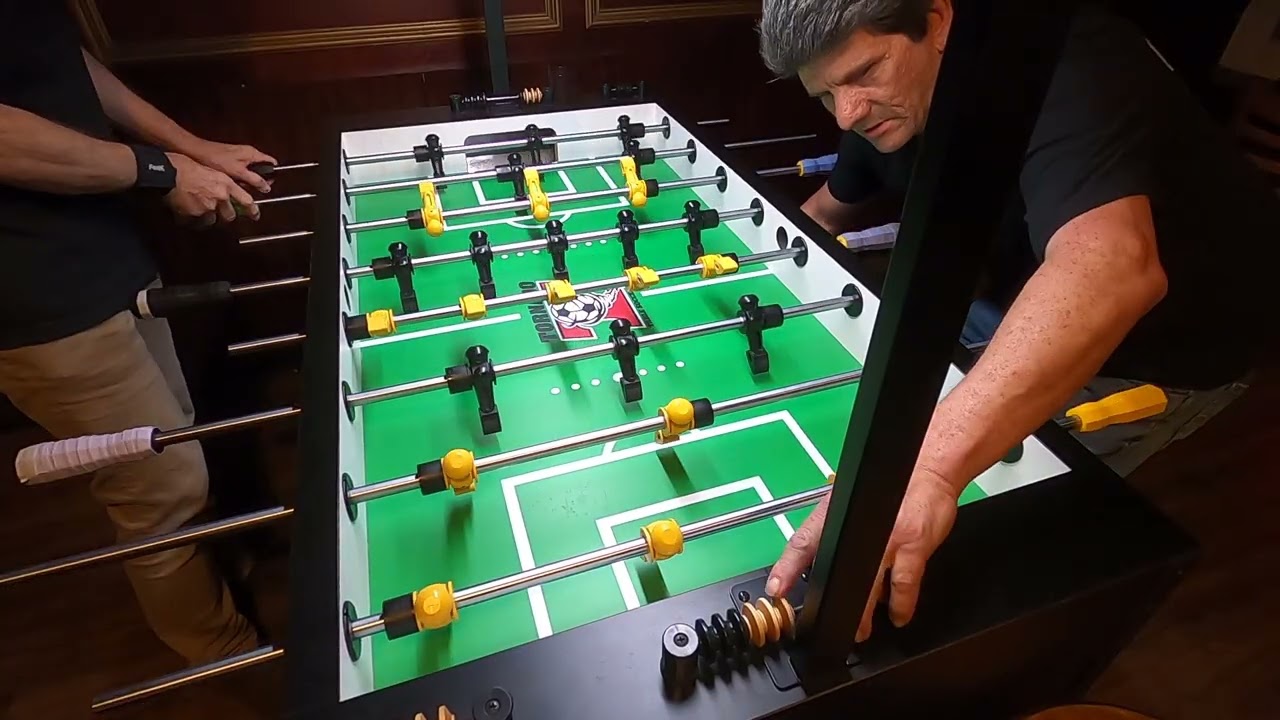 Singles Jon vs Bobby