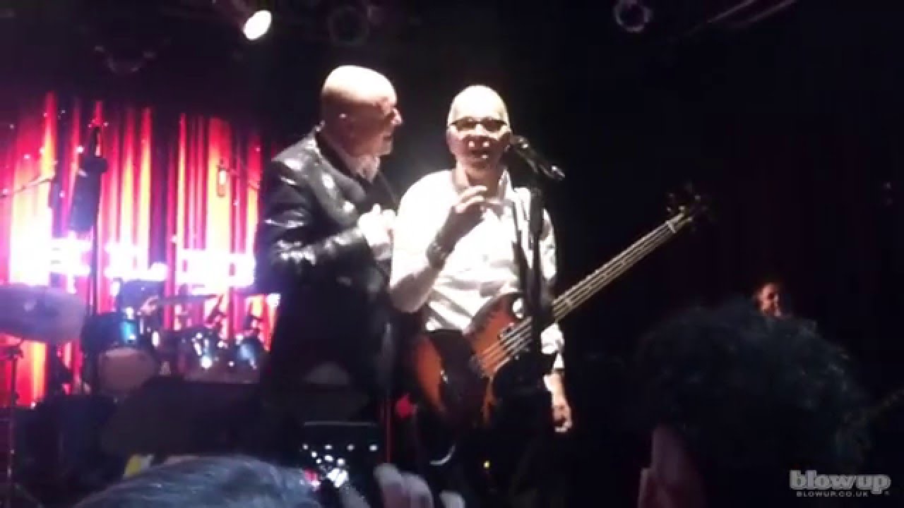 Tony Visconti calls David Bowie to sing Happy Birthday, Holy Holy at Highline Ballroom, Jan 8th 2016