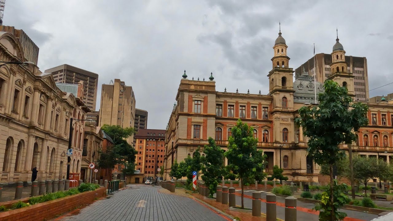 Driving in Pretoria Central and Sunnyside | South Africa
