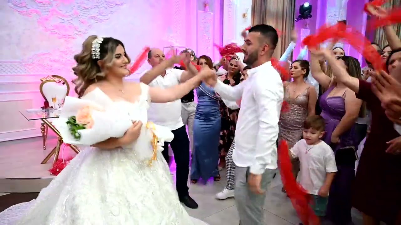 Ardhja e krushqise, Dasma Aleksanda - Ermal