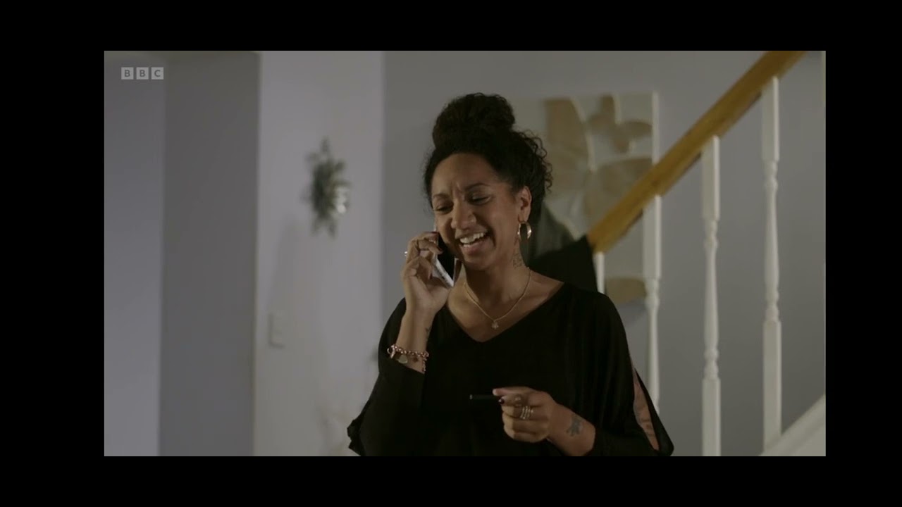 The Tuckers S1 E1 Chateauneuf