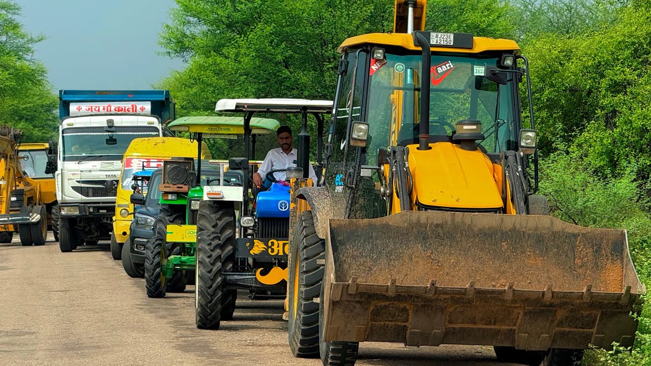 Jcb 3dx loading Mud in TATA Tippers Tractors Swaraj 855F New Holland 3630 Tractor newjcb Thar Truck